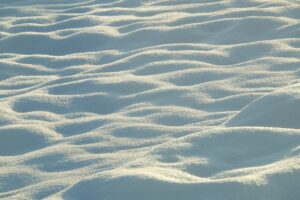 雪遊びで子どもが転倒防止するためのポイントは？